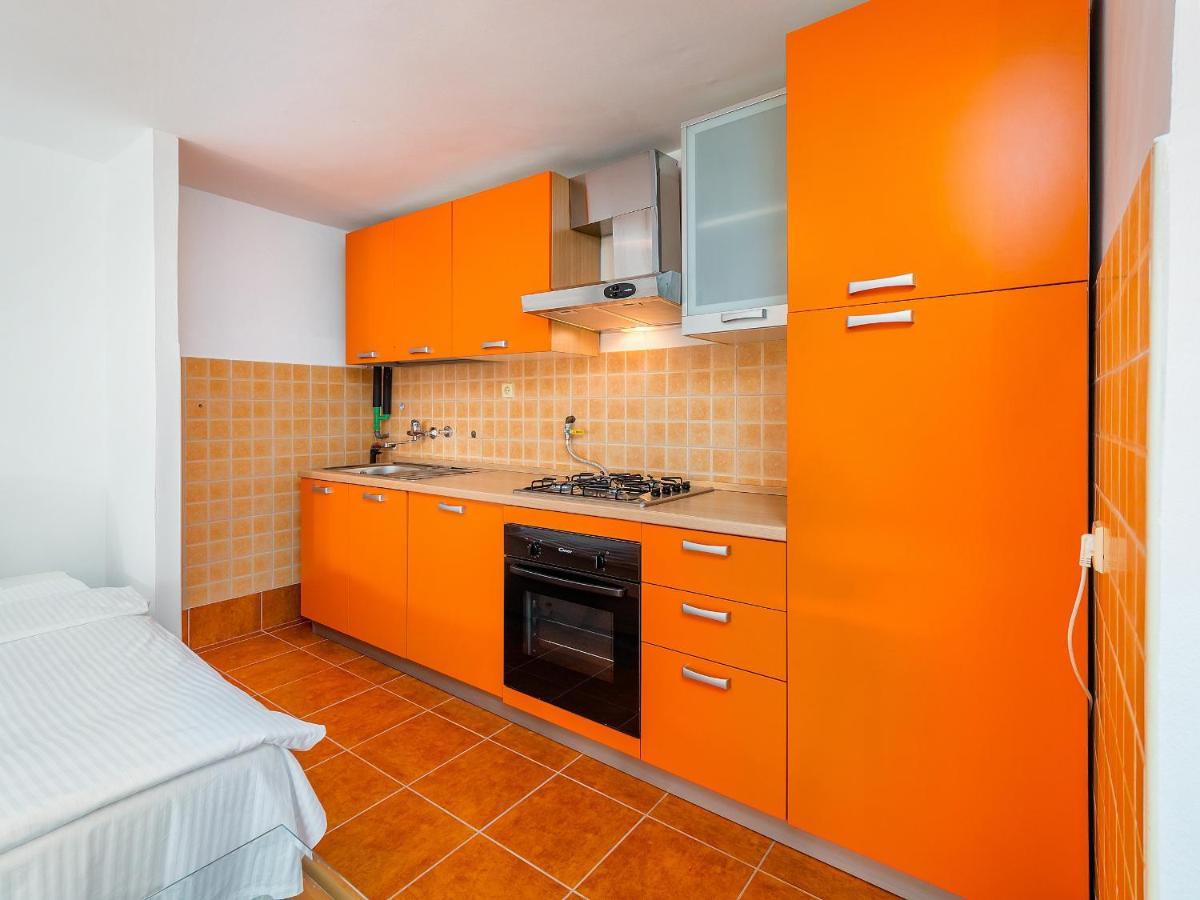 Studio Apartment "Kalina" 550 M From Sea Rijeka Buitenkant foto