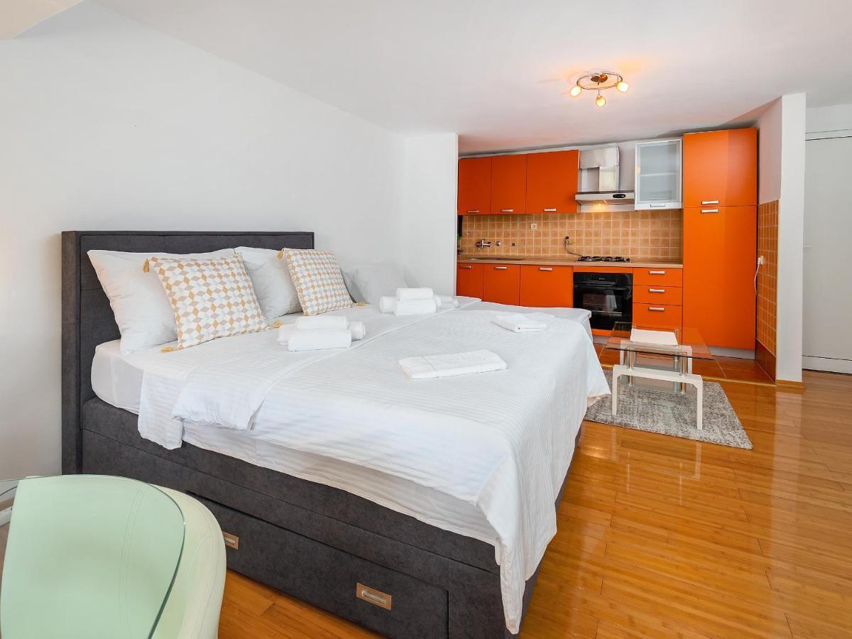Studio Apartment "Kalina" 550 M From Sea Rijeka Buitenkant foto